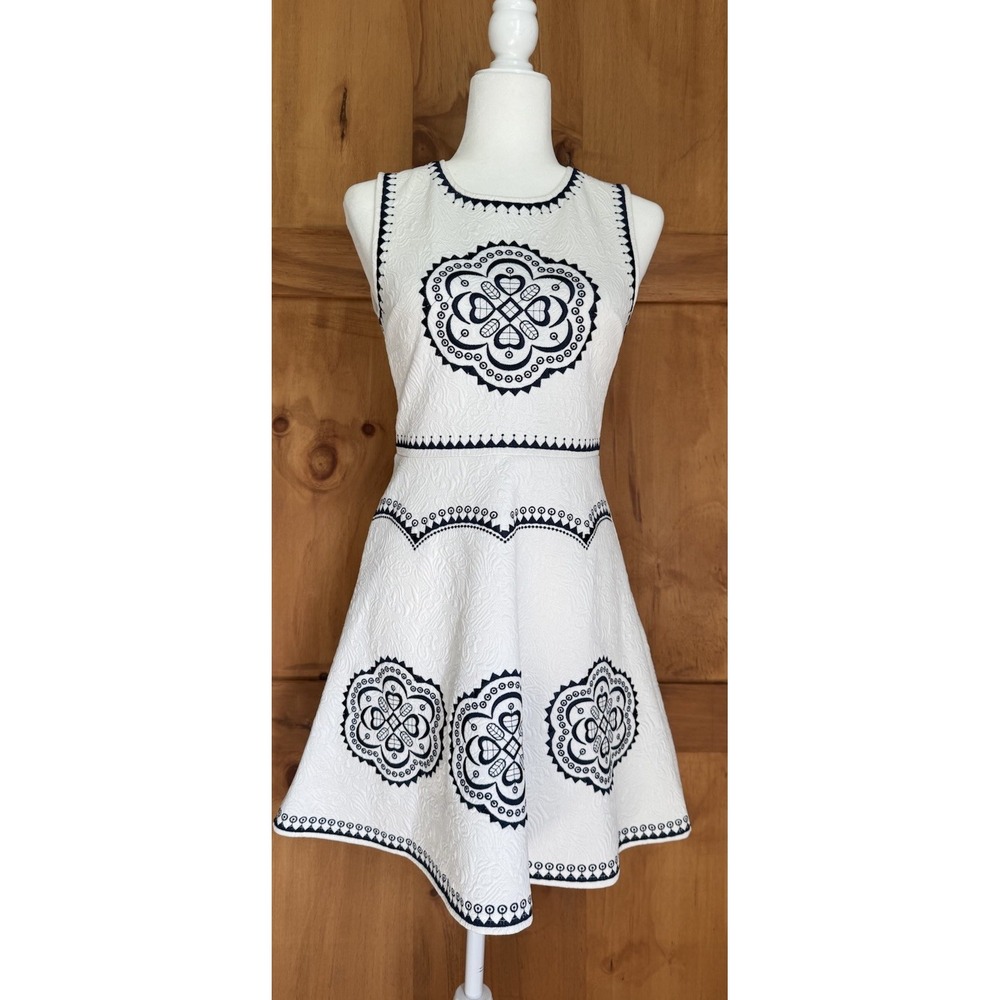 Alya Women Small Boutique White‎ Navy Greece Inspired Dress Classic Sleeveless